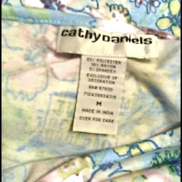 Cathy Daniels M Embellished Multicolor Floral Print Short Sleeve Blouse - Picture 2 of 5